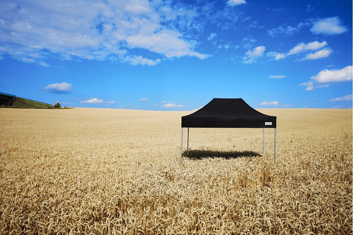 sulankstoma palapinė 2x2