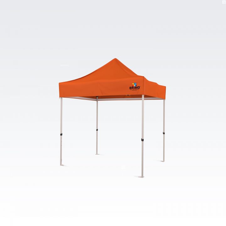 Sulankstoma palapinė rinkai, kurioje yra pakankamai vietos